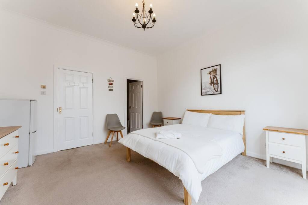 Spacious Ensuite Room Near Top Tourist Attractions London Exterior photo